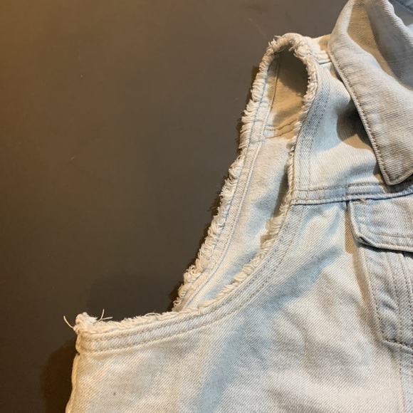 Ladies Old Navy Jean Vest - Picture 7 of 8